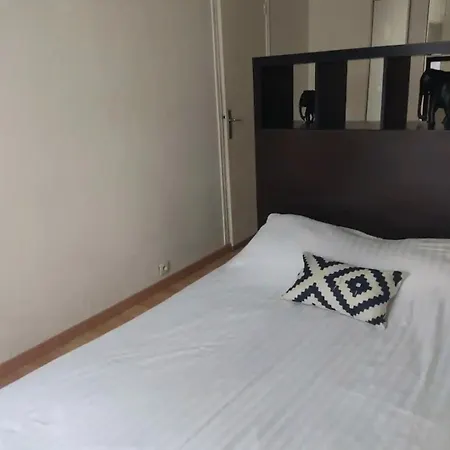 Apartment Facile D'acces Et Entretenu Par Femme De Menage