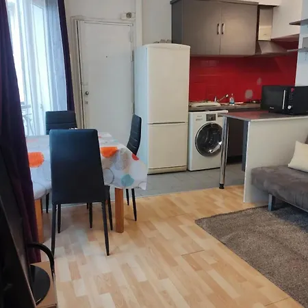 Apartment Facile D'acces Et Entretenu Par Femme De Menage Paris